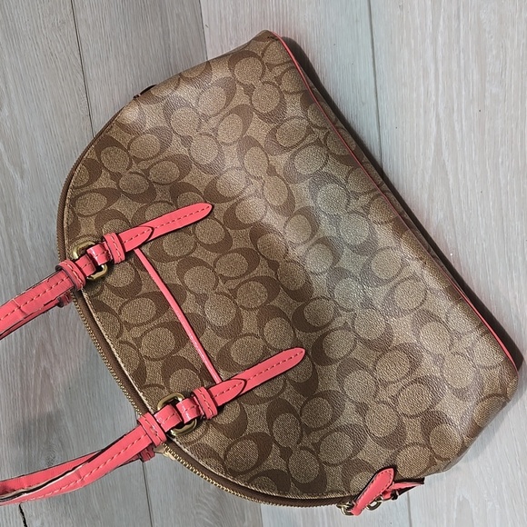 Coach Women  Peyton Signature Cora Logo  Domed Satchel F24606 - Picture 2 of 12